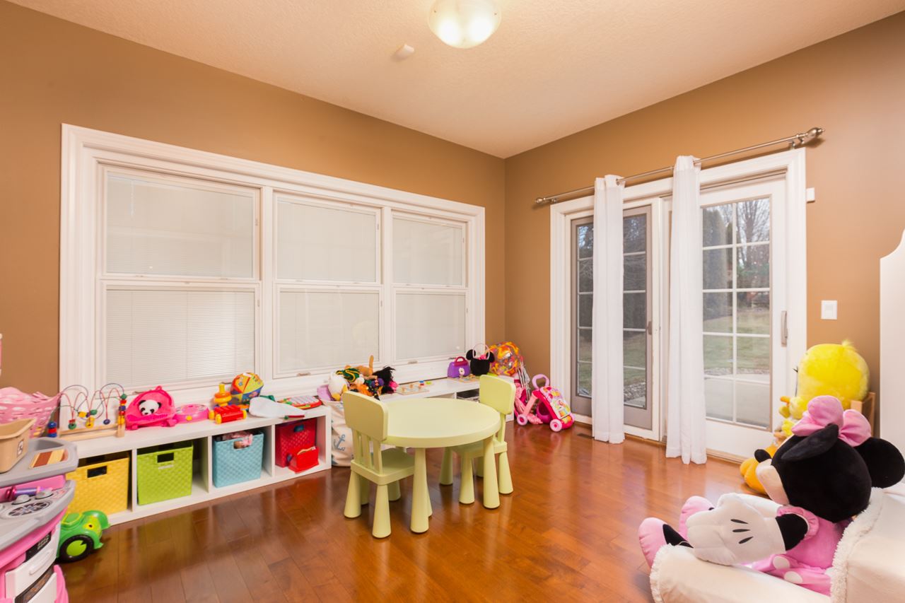 2236ST ANDREWS Circle, Bettendorf, IA 52722