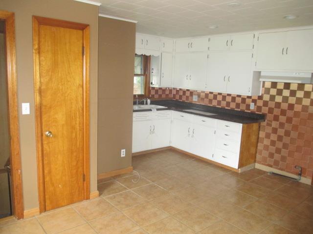 434 12th StBettendorf, IA, 52722Scott County