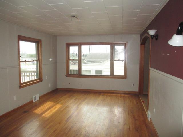 434 12th StBettendorf, IA, 52722Scott County