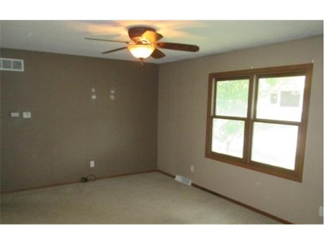 721 W Scott DrBlue Grass, IA, 52726Scott County