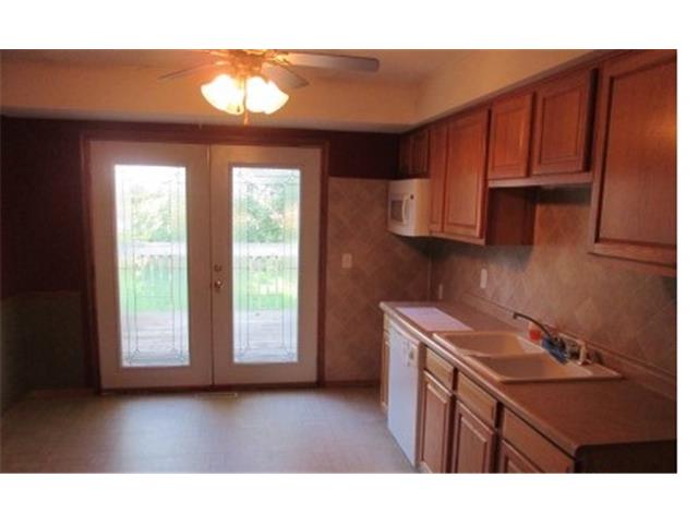 721 W Scott DrBlue Grass, IA, 52726Scott County