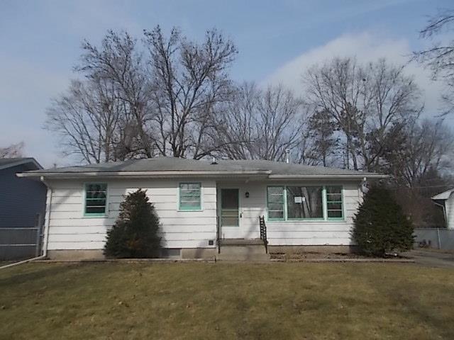 1304 3rd StCamanche, IA, 52730Clinton County