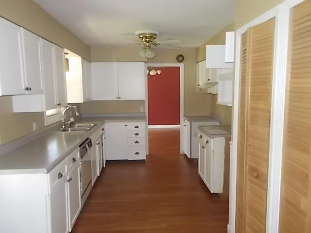 1319 4th StCamanche, IA, 52730Clinton County