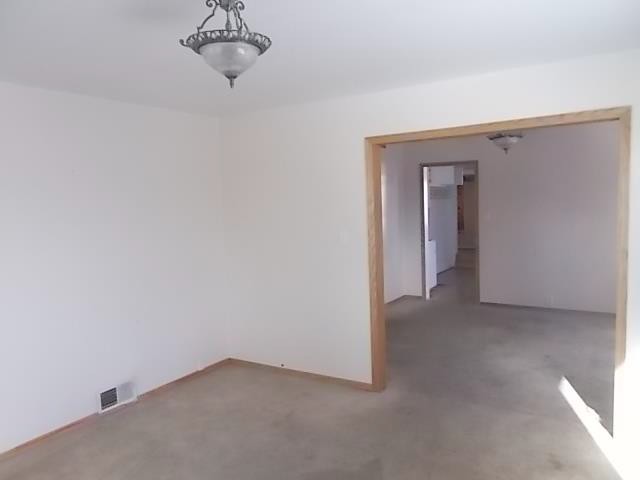 744 14th Ave SClinton, IA, 52732Clinton County