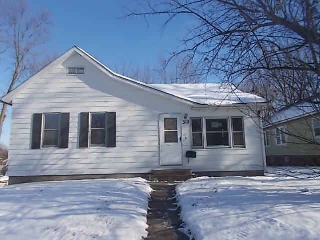 312 21st PlClinton, IA, 52732Clinton County