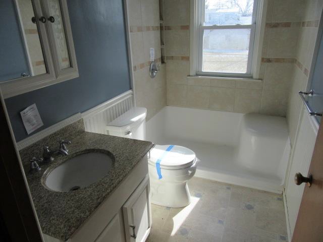 1231 8th Ave SClinton, IA, 52732Clinton County