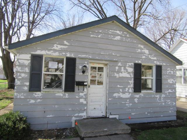 637 Locust PlClinton, IA, 52732Clinton County