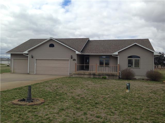 2672 Crimson AveFruitland, IA, 52749Muscatine County