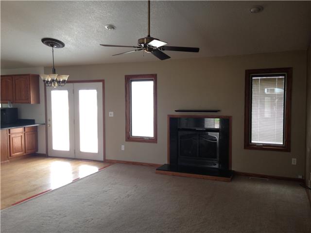 2672 Crimson AveFruitland, IA, 52749Muscatine County