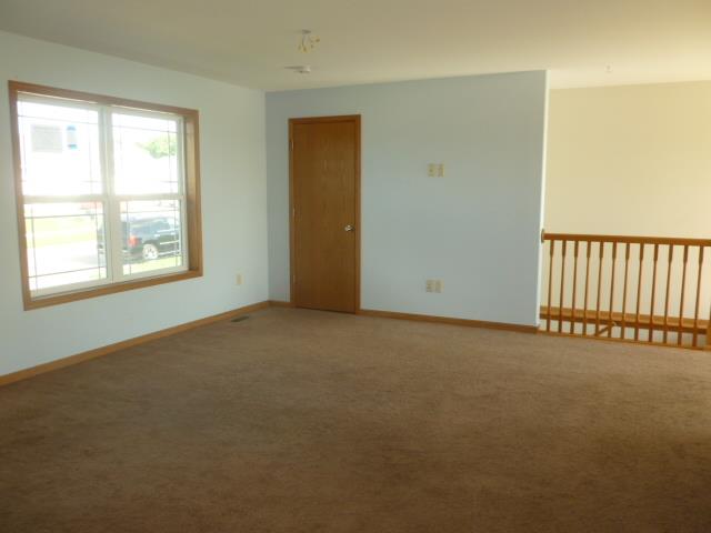 209 Taylor DrLone Tree, IA, 52755Johnson County