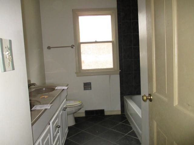 210 Roscoe AveMuscatine, IA, 52761Muscatine County