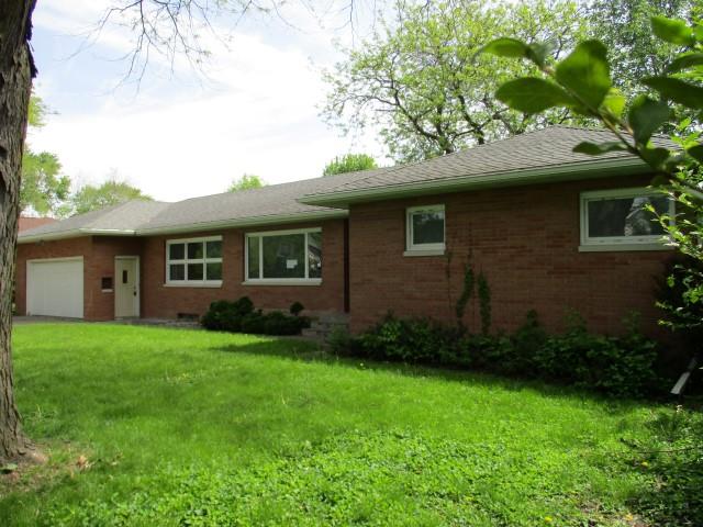 814 Seminary StWilton, IA, 52778Muscatine County