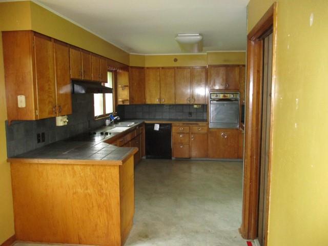 814 Seminary StWilton, IA, 52778Muscatine County