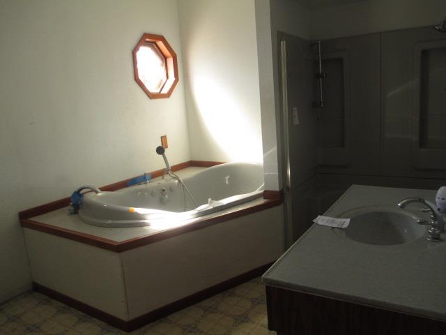 1439 W 14th StDavenport, IA, 52804Scott County