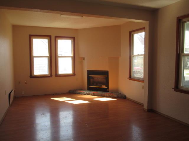 1439 W 14th StDavenport, IA, 52804Scott County