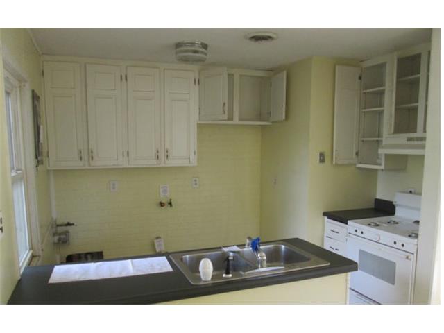 7319 Cedar StDavenport, IA, 52806Scott County