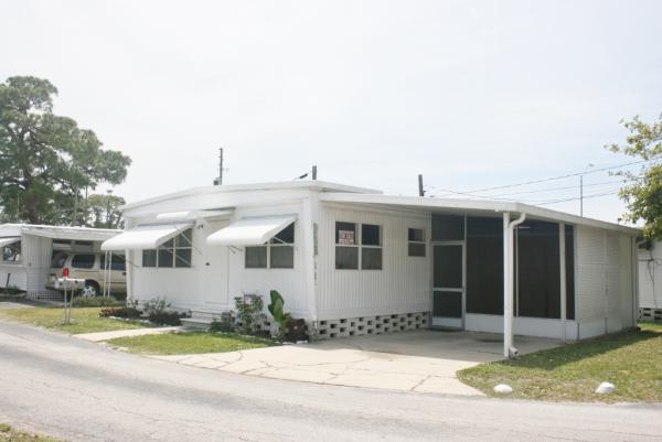 Venetian Mobile Home Court5462 3rd way noSaint Peter, IL 33703