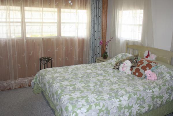 Venetian Mobile Home Court5462 3rd way noSaint Peter, IL 33703