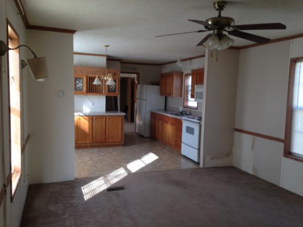 Blackhawk Estates 400 W. Touny AveDes Plaines, IL 60018
