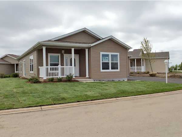 Saddlebrook Farms1404 Equestrian DriveGrayslake, IL 60030