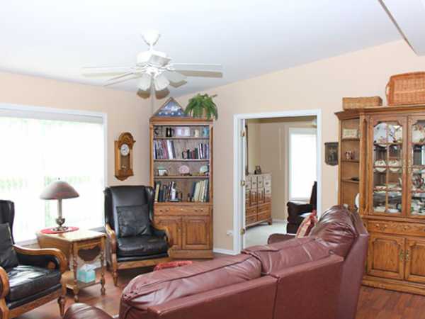 Saddlebrook Farms1602 Turf CourtGrayslake, IL 60030