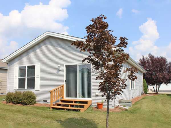 Saddlebrook Farms3012 Bridle Path WayGrayslake, IL 60030