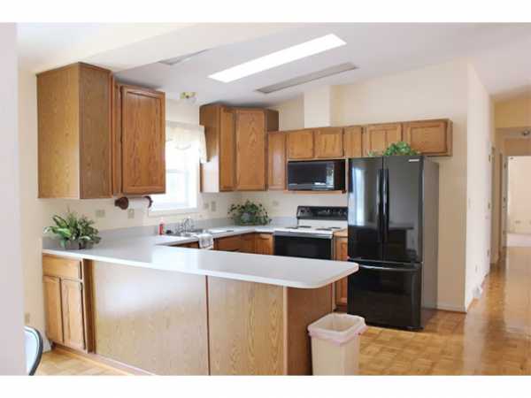 Saddlebrook Farms4 Surrey CourtGrayslake, IL 60030