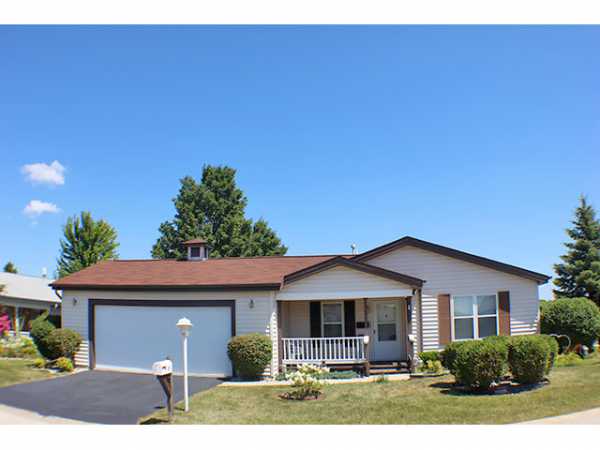 Saddlebrook Farms8 Devonshire CourtGrayslake, IL 60030