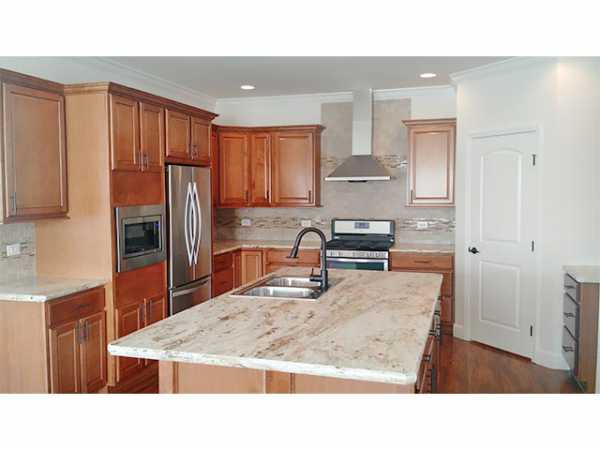 Saddlebrook Farms3216 Whirlaway CourtGrayslake, IL 60030