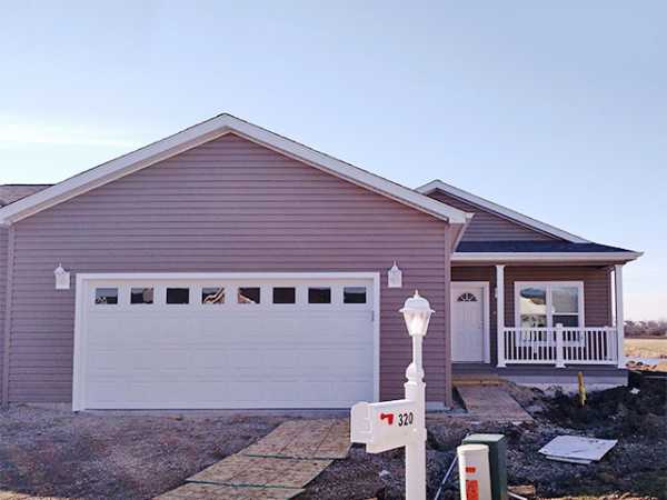 Saddlebrook Farms320 Legacy CourtGrayslake, IL 60030