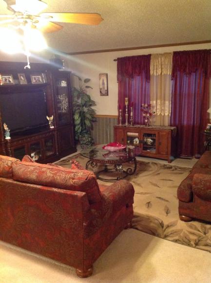 Farmington Estates 3266 Eric BlvdPark City, IL 60085