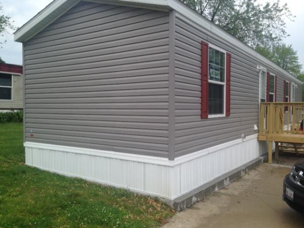 Kings Way Estates 38455 N Sheridan Rd #853Beach Park, IL 60087