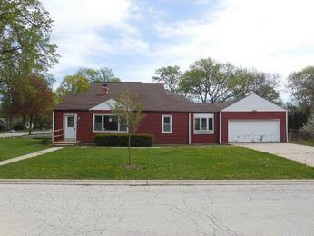 222 E Crest AveBensenville, IL, 60106Du Page County