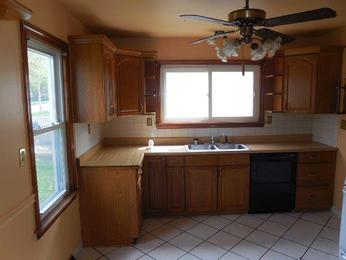 222 E Crest AveBensenville, IL, 60106Du Page County