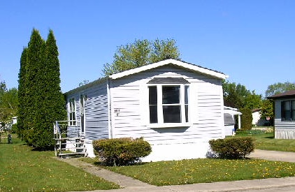 Southmoor Estates Manufactured Home Community 1009 S. Ninth StreetDekalb, IL 60115