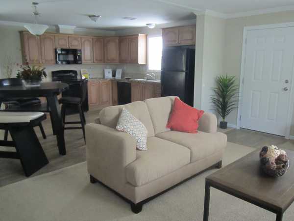 Willow Lake Estates1116 Lakeview RoadElgin, IL 60123