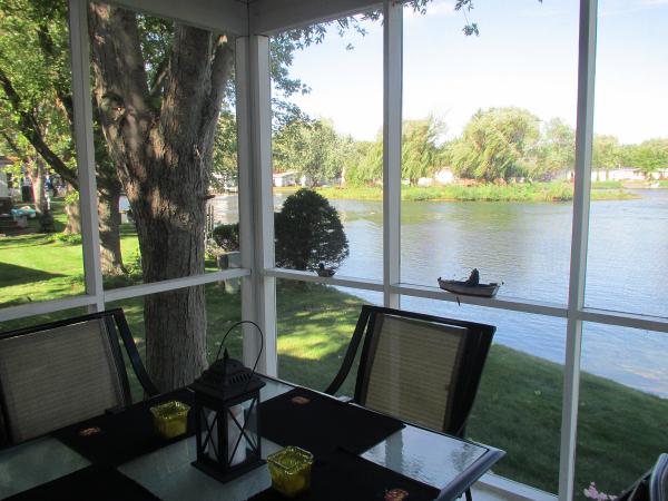 Willow Lake Estates236 BayviewElgin, IL 60123