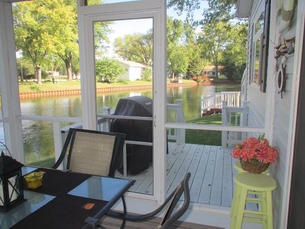 Willow Lake Estates236 BayviewElgin, IL 60123