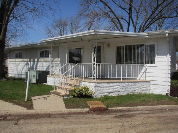 Willow Lake Estates224 Big PeninsulaElgin, IL 60123