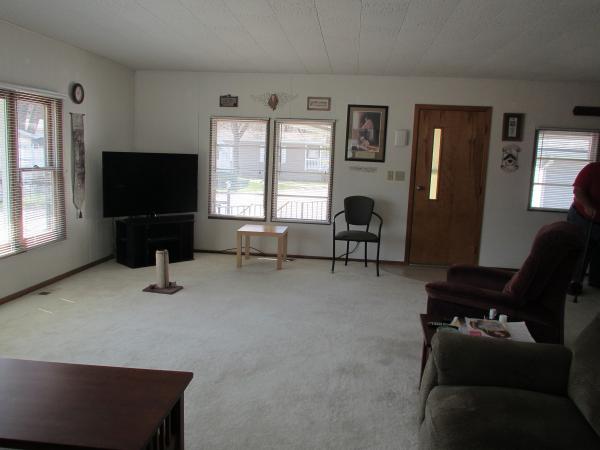 Willow Lake Estates1104 Lakewood RdElgin, IL 60123