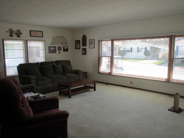Willow Lake Estates1104 Lakewood RdElgin, IL 60123