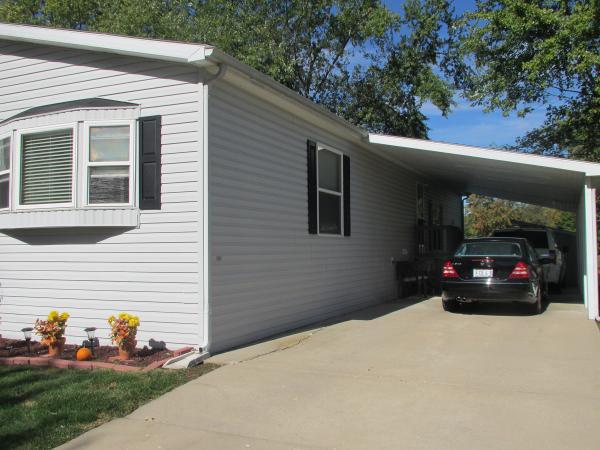 Willow Lake Estates236 Bayview RoadElgin, IL 60123