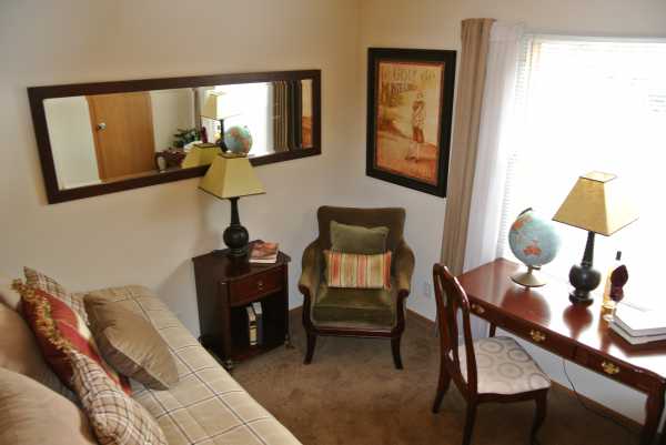 Willow Lake Estates208 Melbrooke RoadElgin, IL 60123