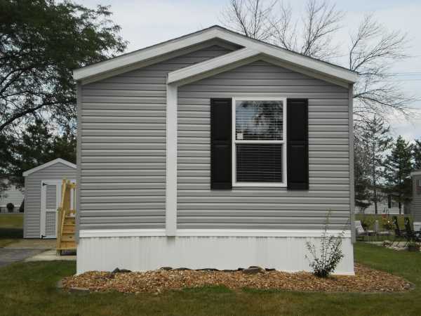 Pheasant Lake Estates 170 Whipporwill DriveBeecher, IL 60401