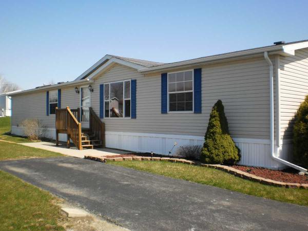 Pheasant Lake Estates 26 CynthiaBeecher, IL 60401