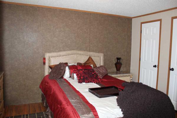 Colonial Estates 14139 South Western Ave #133Blue Island, IL 60406