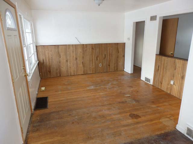 131 W 10th StChicago Heights, IL, 60411Cook County