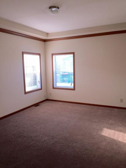 Weatherstone Lakes 263 Robin DriveSauk Village, IL 60411