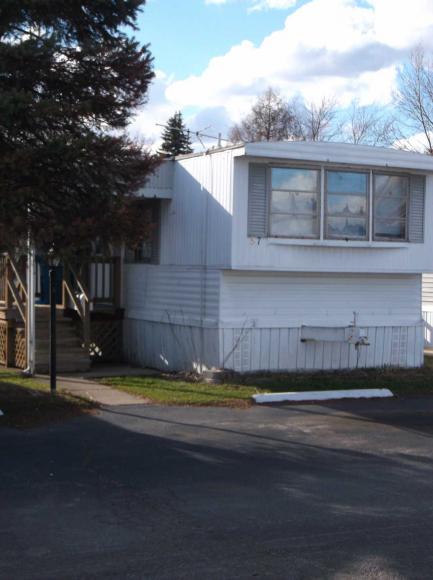 Queen's Estates 1712 S. Dixie Highway Site 37Crete, IL 60417