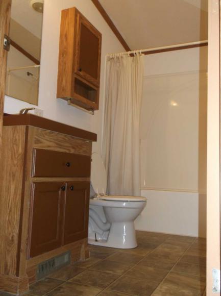 Queen's Estates 1712 S. Dixie Highway Site 209Crete, IL 60417